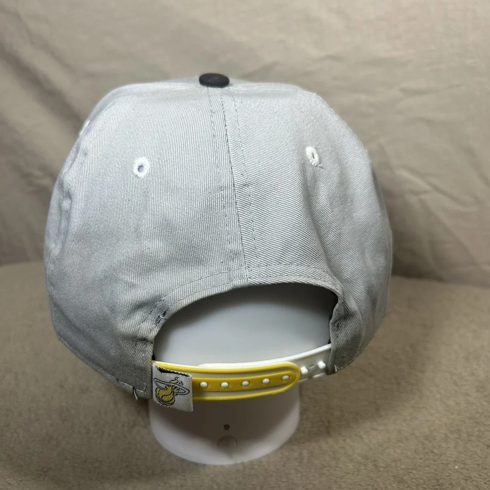 New Era adults yellow black